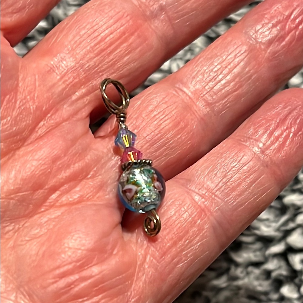 NWOT handmade Swarovski Crystal & wedding cake Pendant